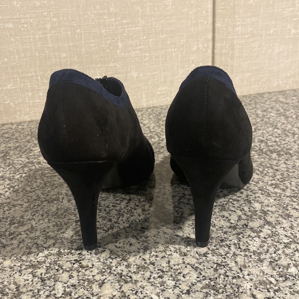 Impo Triumph Suede Booties with Zipper - Picture 6 of 10